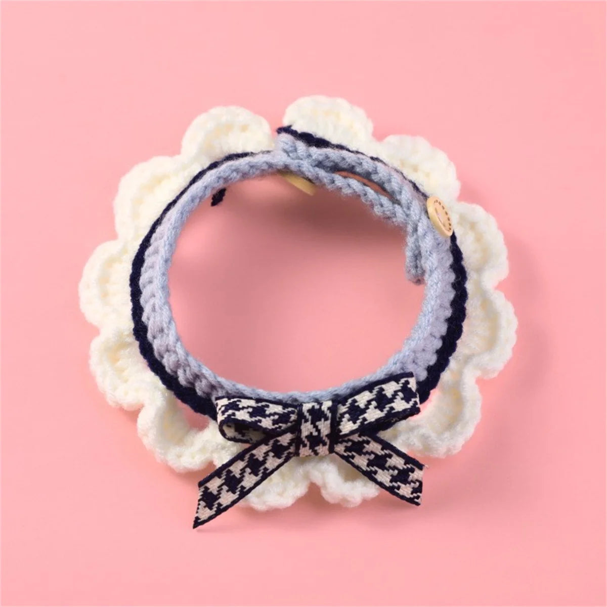 Adjustable Knitted Pet Collar With Bow Detail For Cats And Puppies